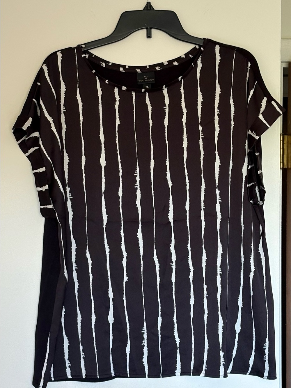 Worthington Brushstroke Striped Short Sleeve Blouse Top – Black & White, Size XL